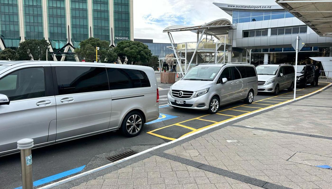 Travel New Zealand in comfort and style with your private chauffeur